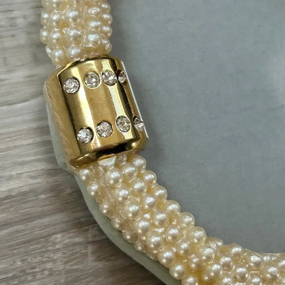 CAR Bomboniere Faux Pearl Bracelet Italy 24kt Gold Clasp Gift Decor